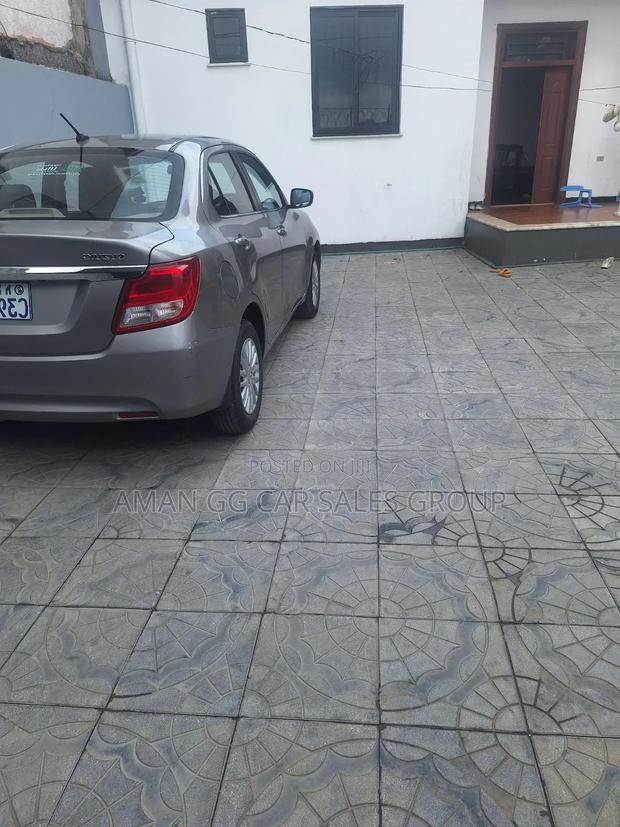 Suzuki Dzire 2023 Gray