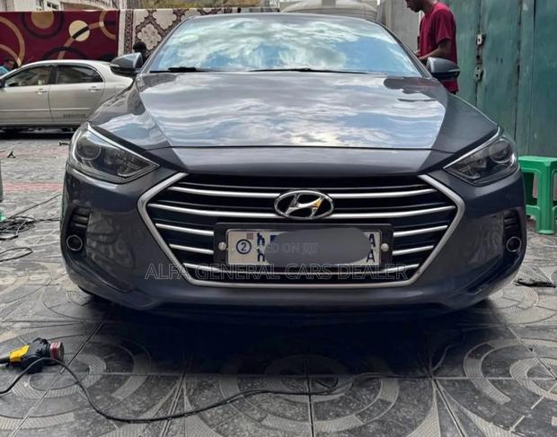 Hyundai Avante 2016 Black