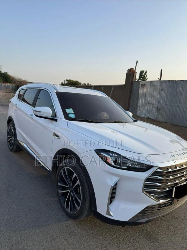 Jetour X70 Plus 2024 White