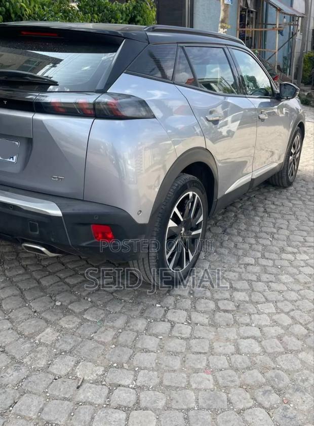 Peugeot 2008 2022 Gray