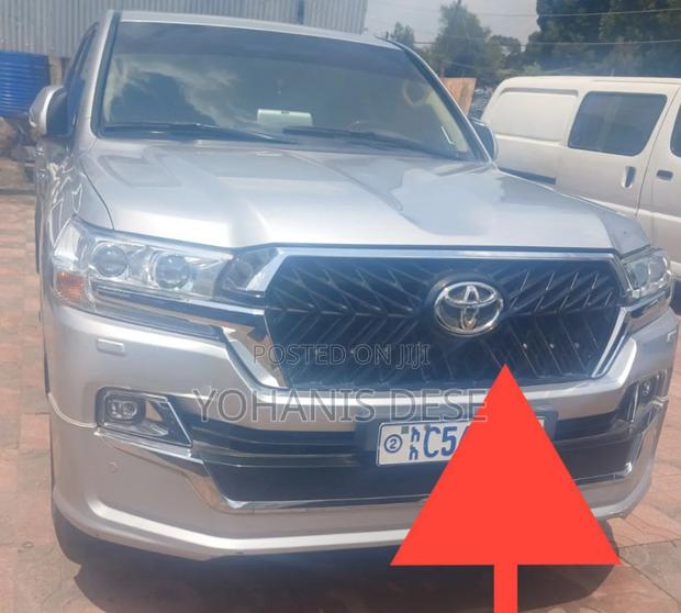 Toyota Land Cruiser 2019 Silver