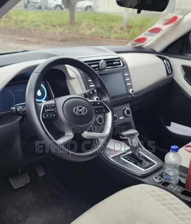Hyundai Creta 2022 Silver