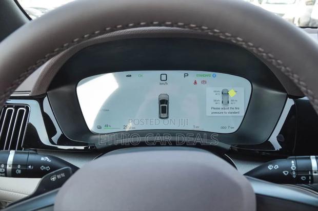 New BYD Song Plus DM-i 2025 Silver