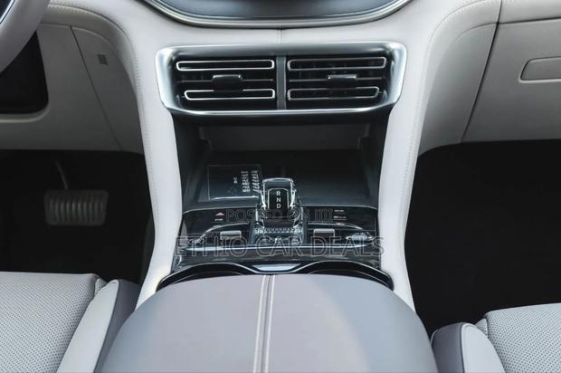 New BYD Song Plus DM-i 2025 Silver