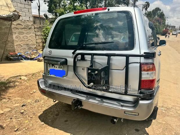 Toyota Land Cruiser 2007 Silver