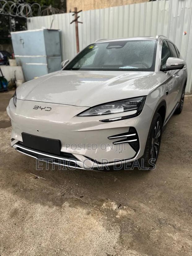 New BYD Song Plus 2025 Off white