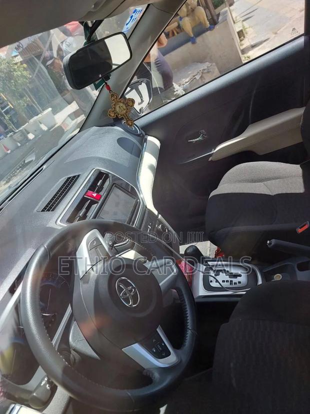 Toyota Rush 2023 Brown