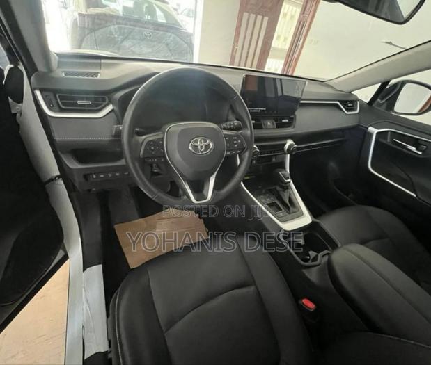 New Toyota RAV4 2024 White