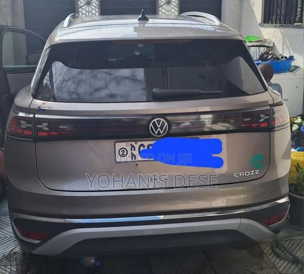 Volkswagen ID.6 2022 Gray