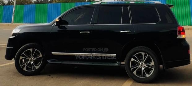 Toyota Land Cruiser 2020 Black