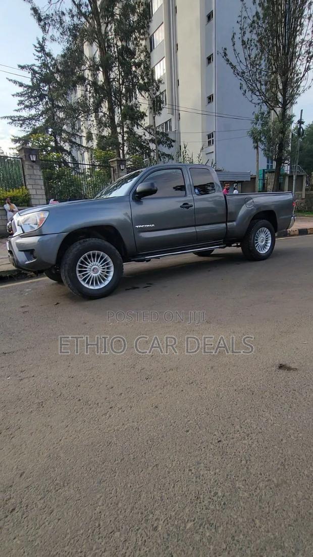 Toyota Tacoma 2014 Matt Black
