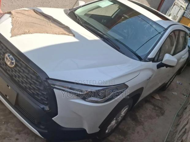 New Toyota Corolla Cross 2024 White