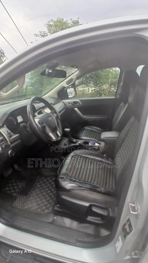 Ford Ranger Wildtrak 2021 Silver