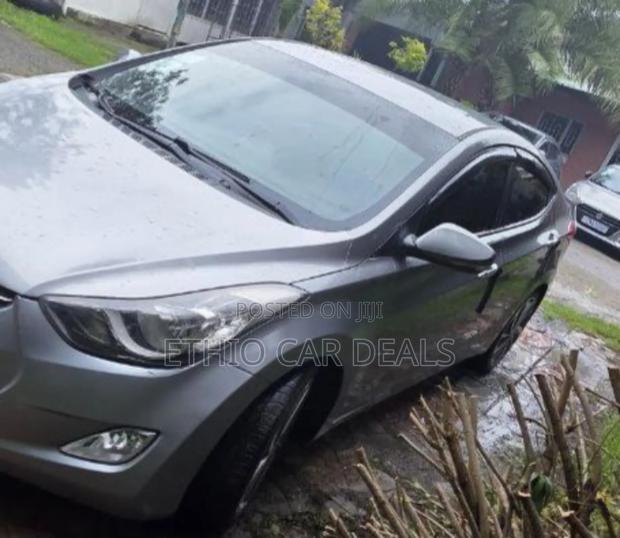 Hyundai Avante 2012 Gray
