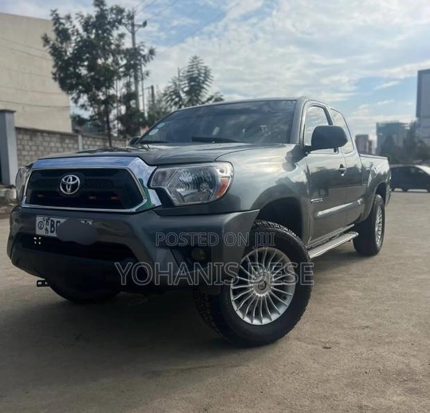 Toyota Tacoma 2014 Blue