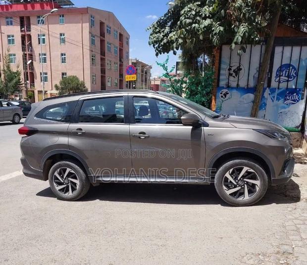 Toyota Rush 2023 Gray