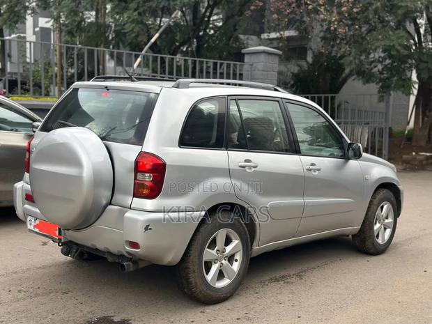 Toyota RAV4 2004 Silver
