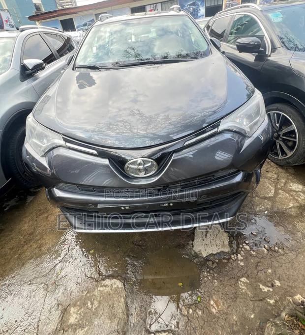 Toyota RAV4 2018 Matt Black