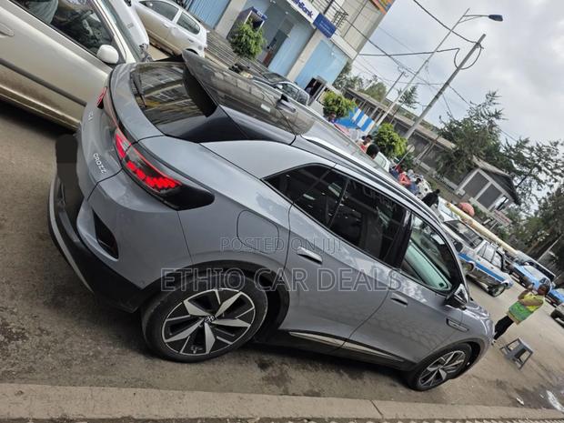 Volkswagen ID.4 2022 Gray