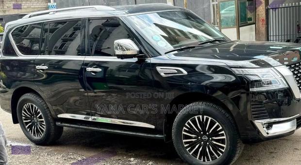 Nissan Patrol 2021 Black