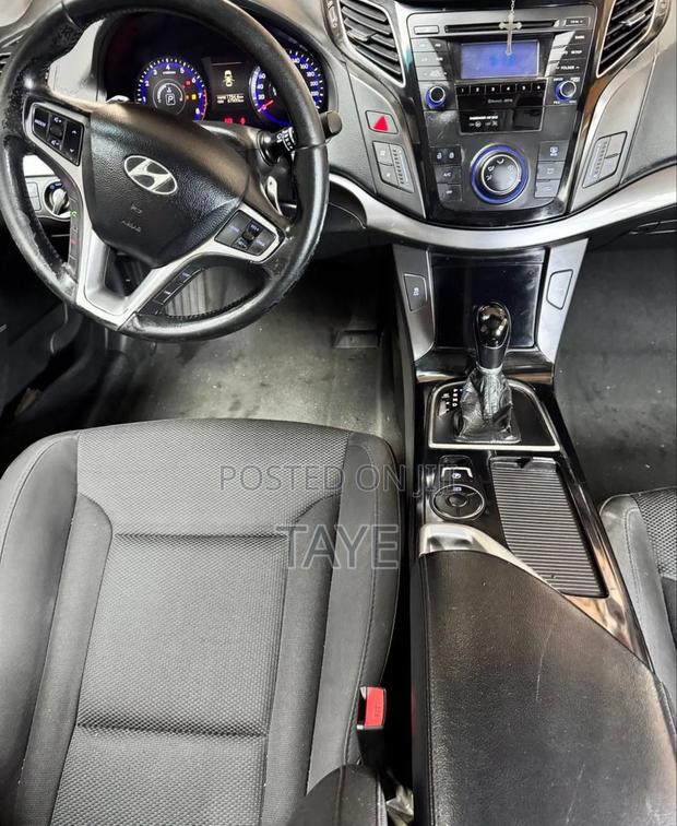 Hyundai i40 2013 Black