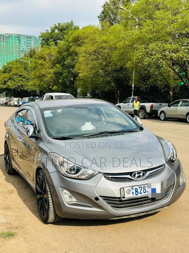 Hyundai Avante 2014 Silver