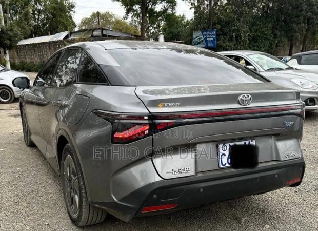 Toyota bZ3 2024 Gray