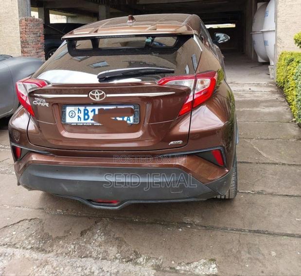 Toyota C-HR 2017 Burgundy