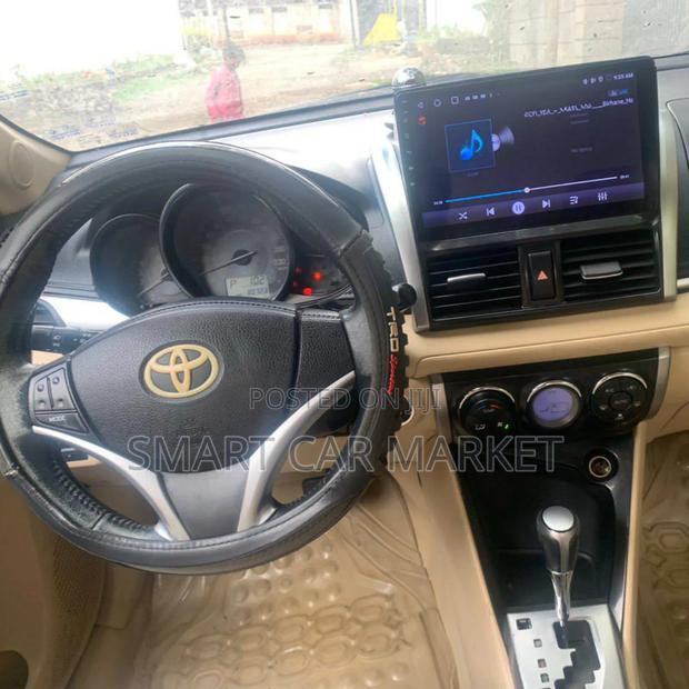 Toyota Yaris 2016 Gray