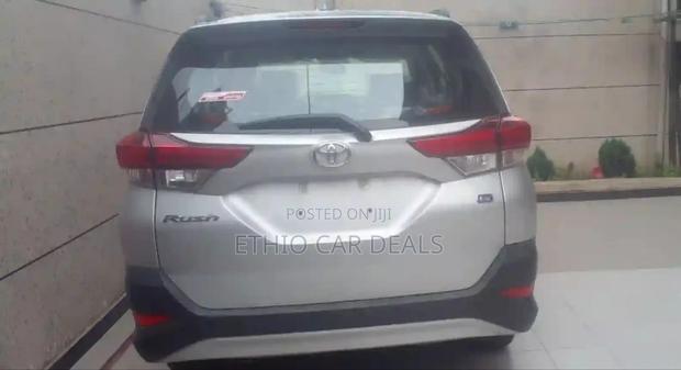Toyota Rush 2022 Silver