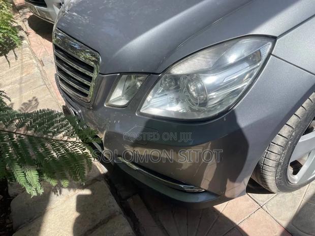 Mercedes-Benz E250 2011 Silver