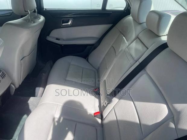 Mercedes-Benz E250 2011 Silver