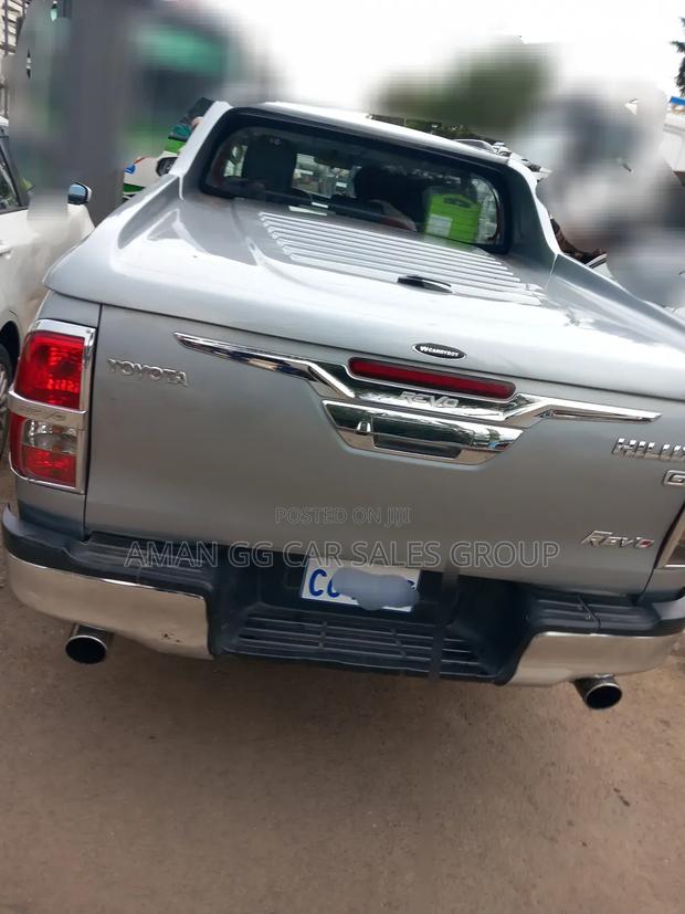 Toyota Hilux 2016 Silver