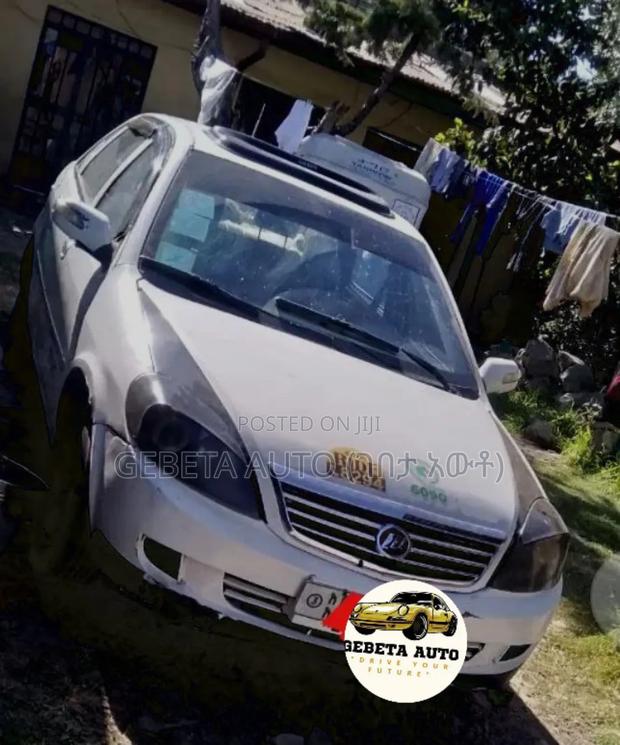 Lifan 520 2012 White