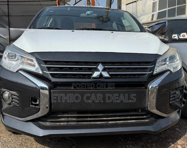 New Mitsubishi Attrage 2024 Black
