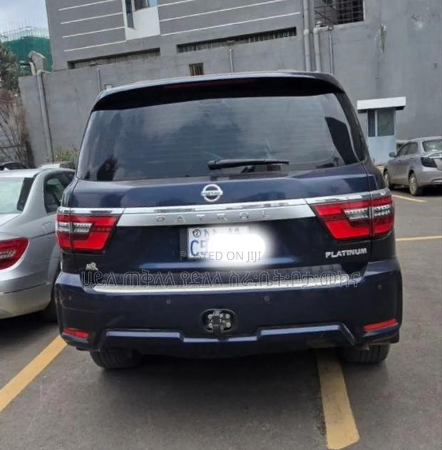 Nissan Patrol 2022 Matt Black