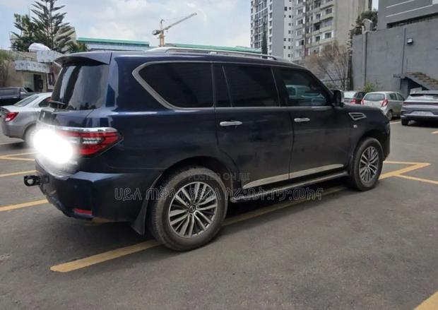 Nissan Patrol 2022 Matt Black