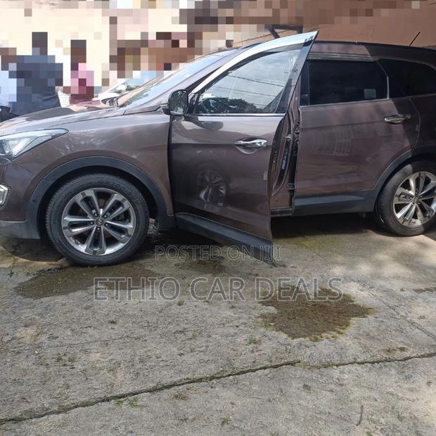 Hyundai Santa Fe 2015 Brown