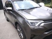 Toyota RAV4 LE 4dr SUV (2.5L 4cyl 6A) 2018 Gray for sale