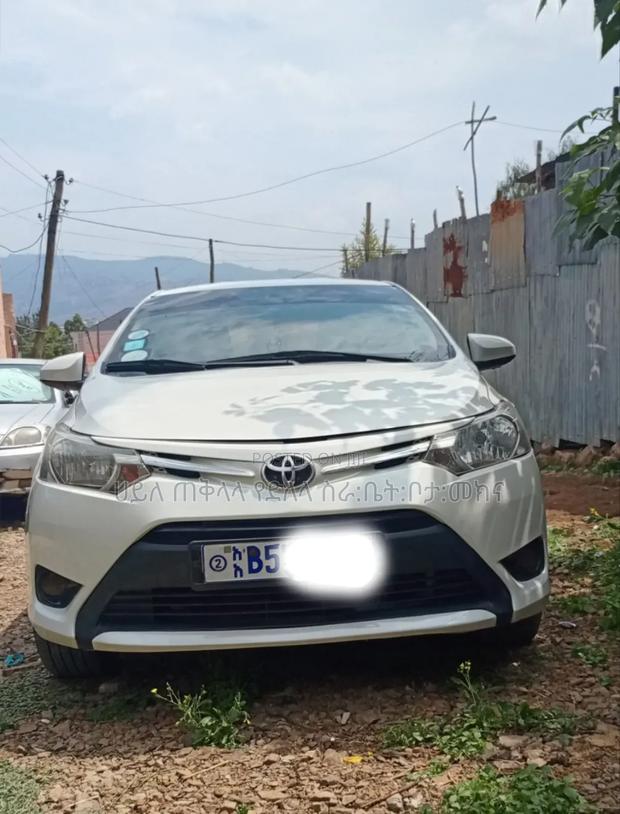 Toyota Yaris 2016 White