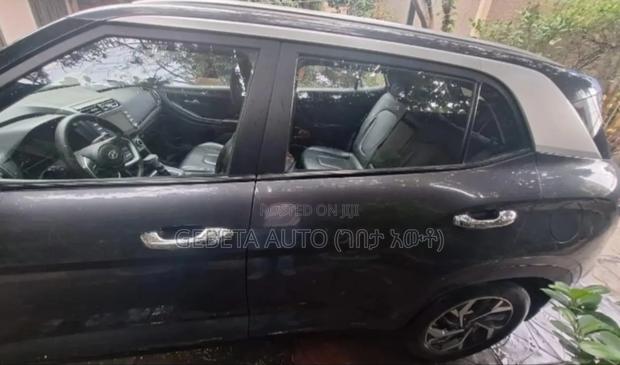 Hyundai Creta 2023 Gray