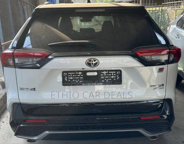 New Toyota RAV4 2025 White