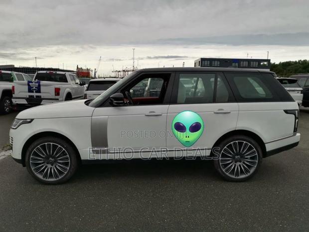 Land Rover Range Rover 2022 White