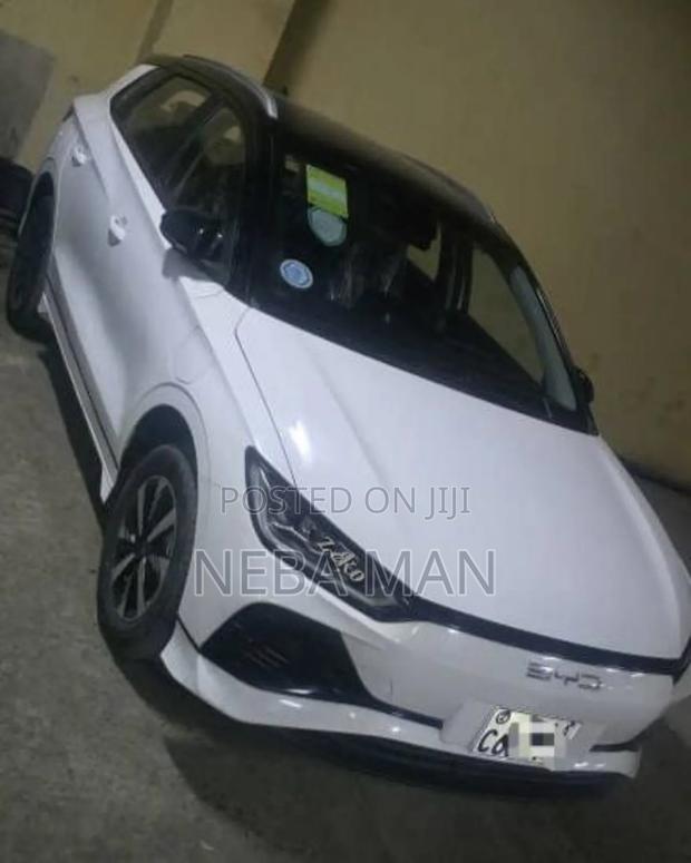 BYD E2 43 kWh 94 hp FWD 2024 White