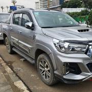 Toyota Hilux 2017 Silver for sale