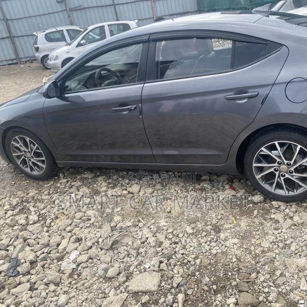 Hyundai Avante 2019 Gray