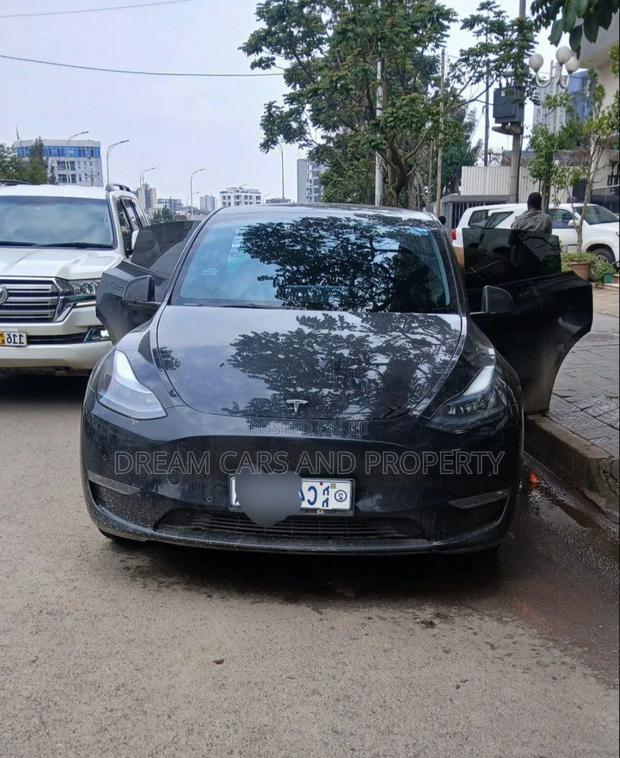 Tesla Model Y 75D kWh Long Range AWD 2023 Black