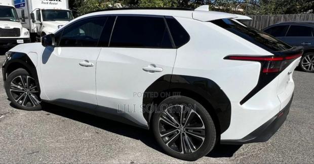 New Toyota bZ4X 2025 Ivory