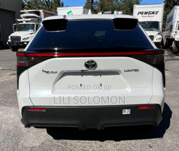 New Toyota bZ4X 2025 Ivory