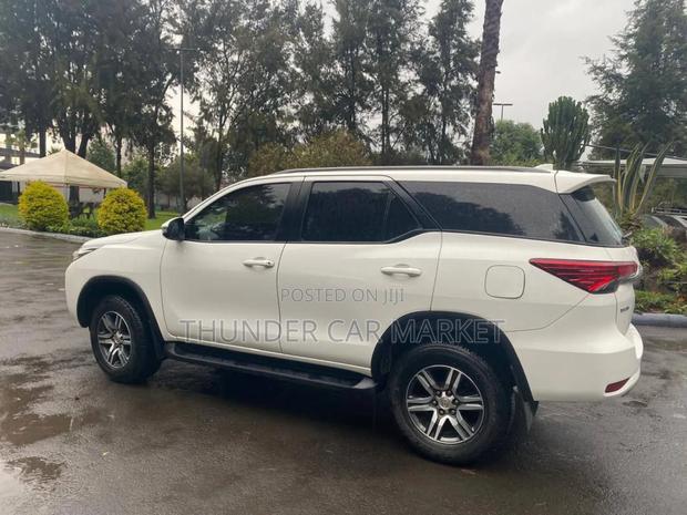 Toyota Fortuner 2019 White